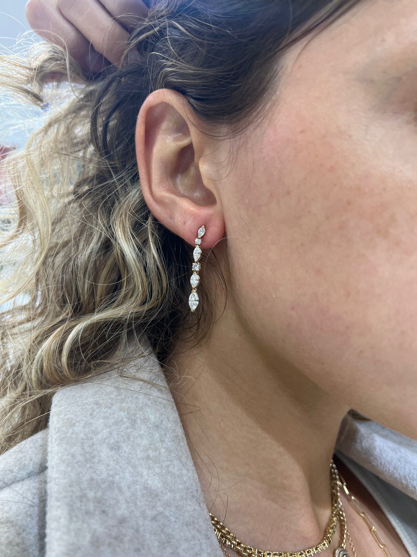 Eva Drop Earrings