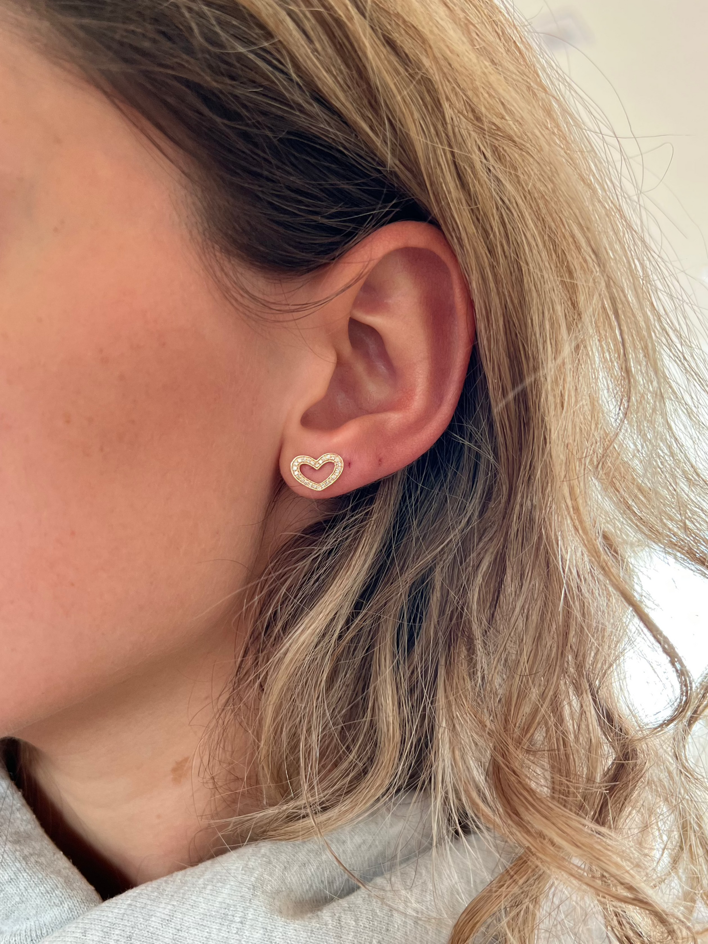 Open Heart Studs