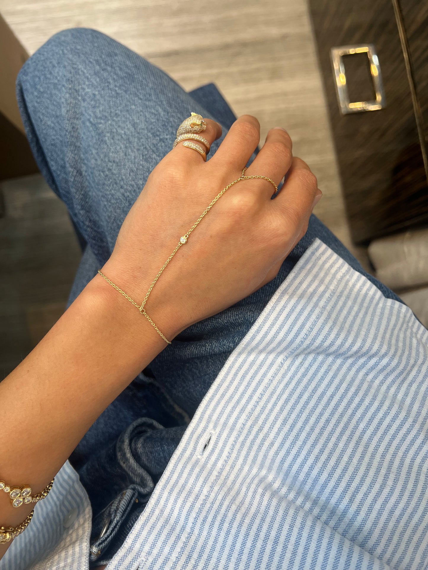Solo Handchain