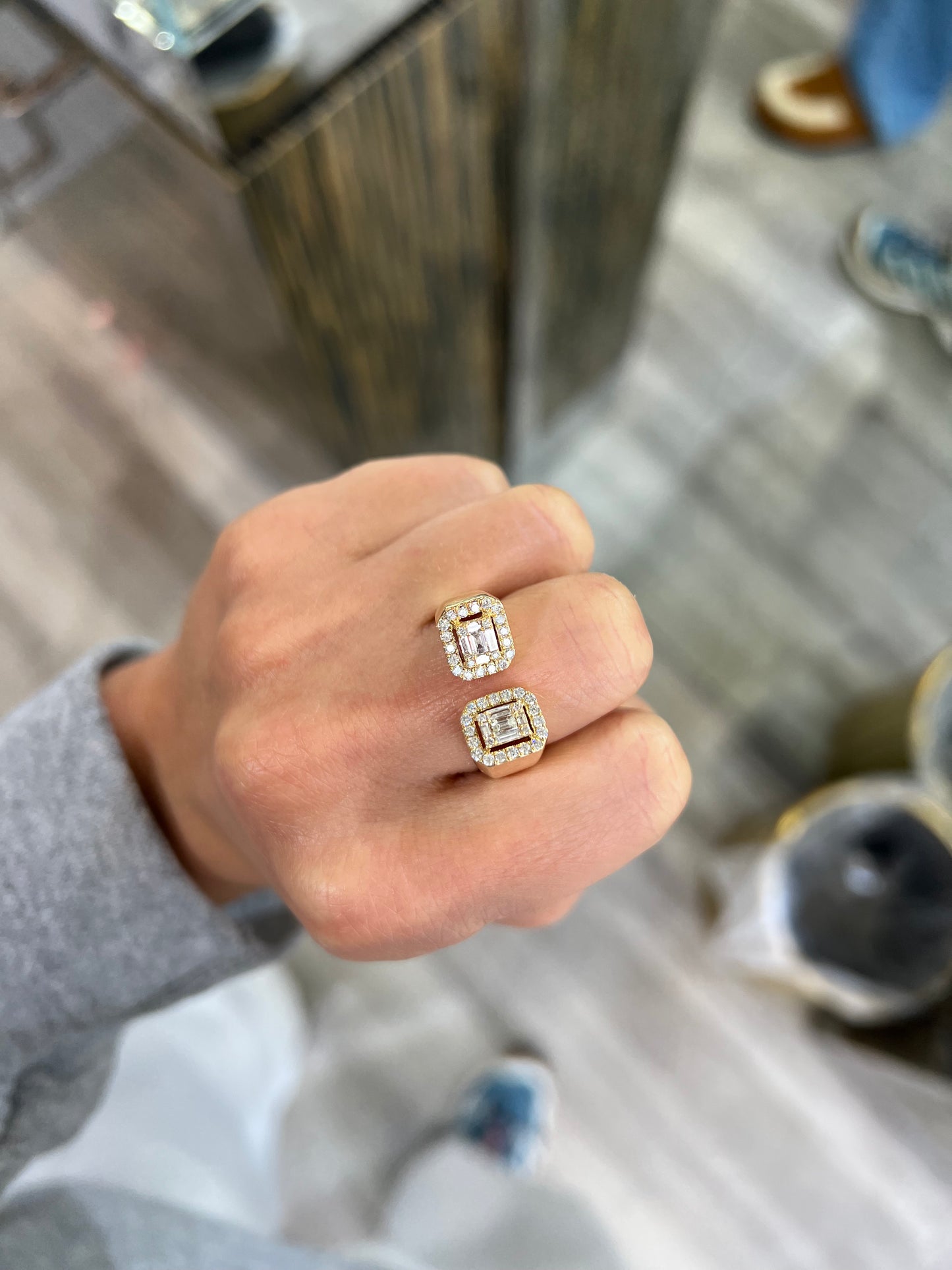Iris Illusion Ring
