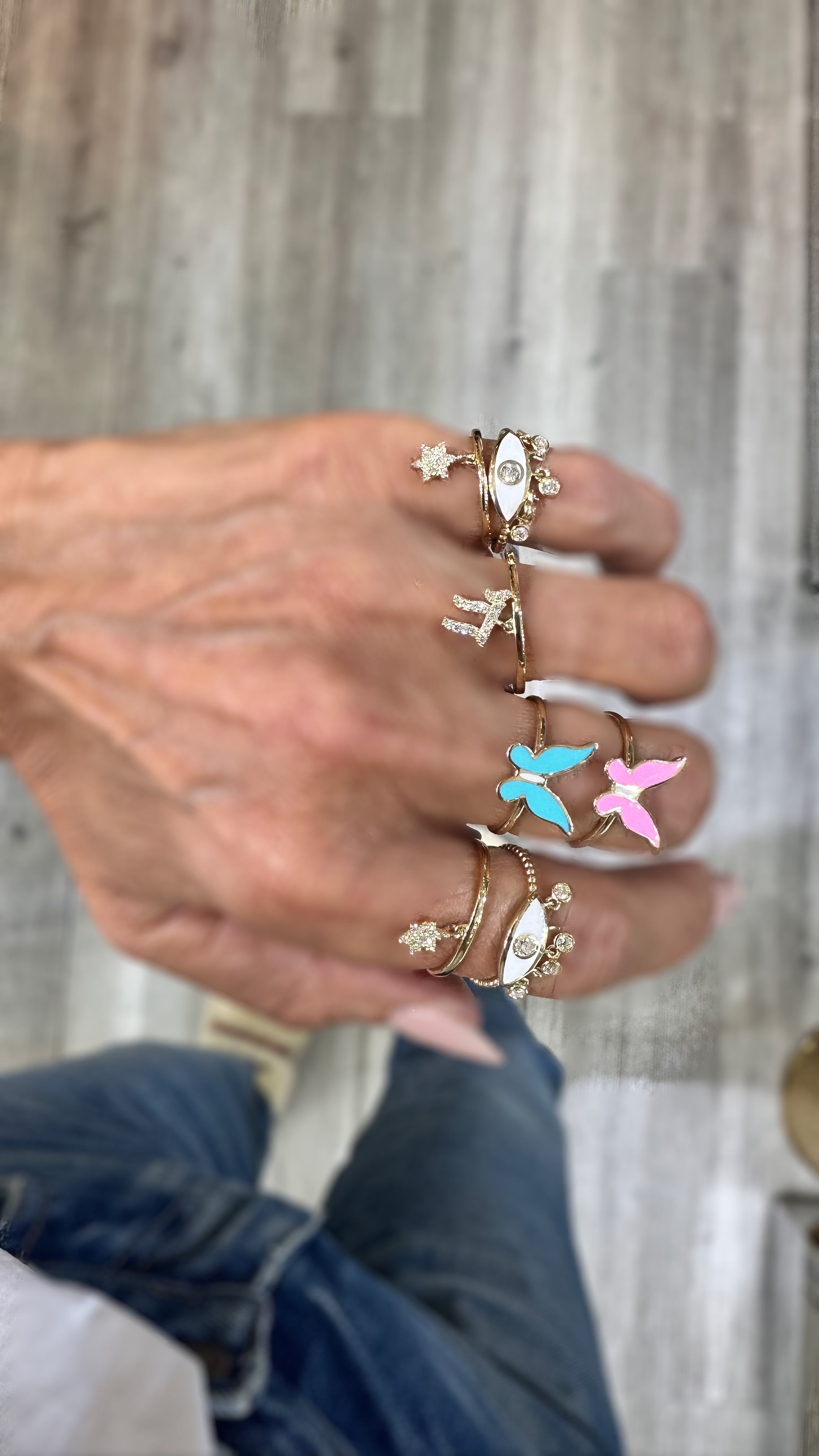 Eye Dangle Pinky Ring