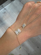 Double Illusion Handchain