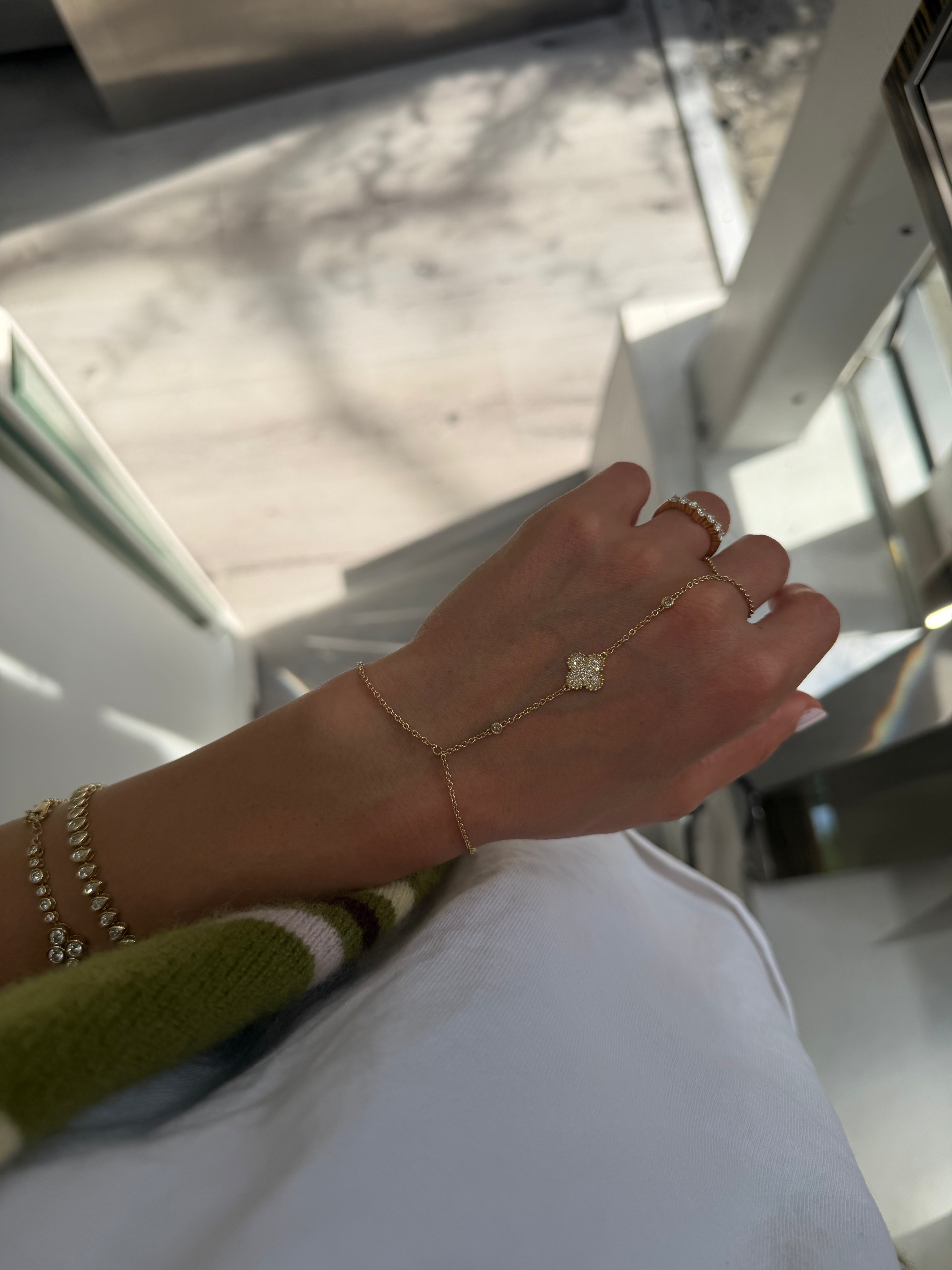 Maxi Clover Handchain