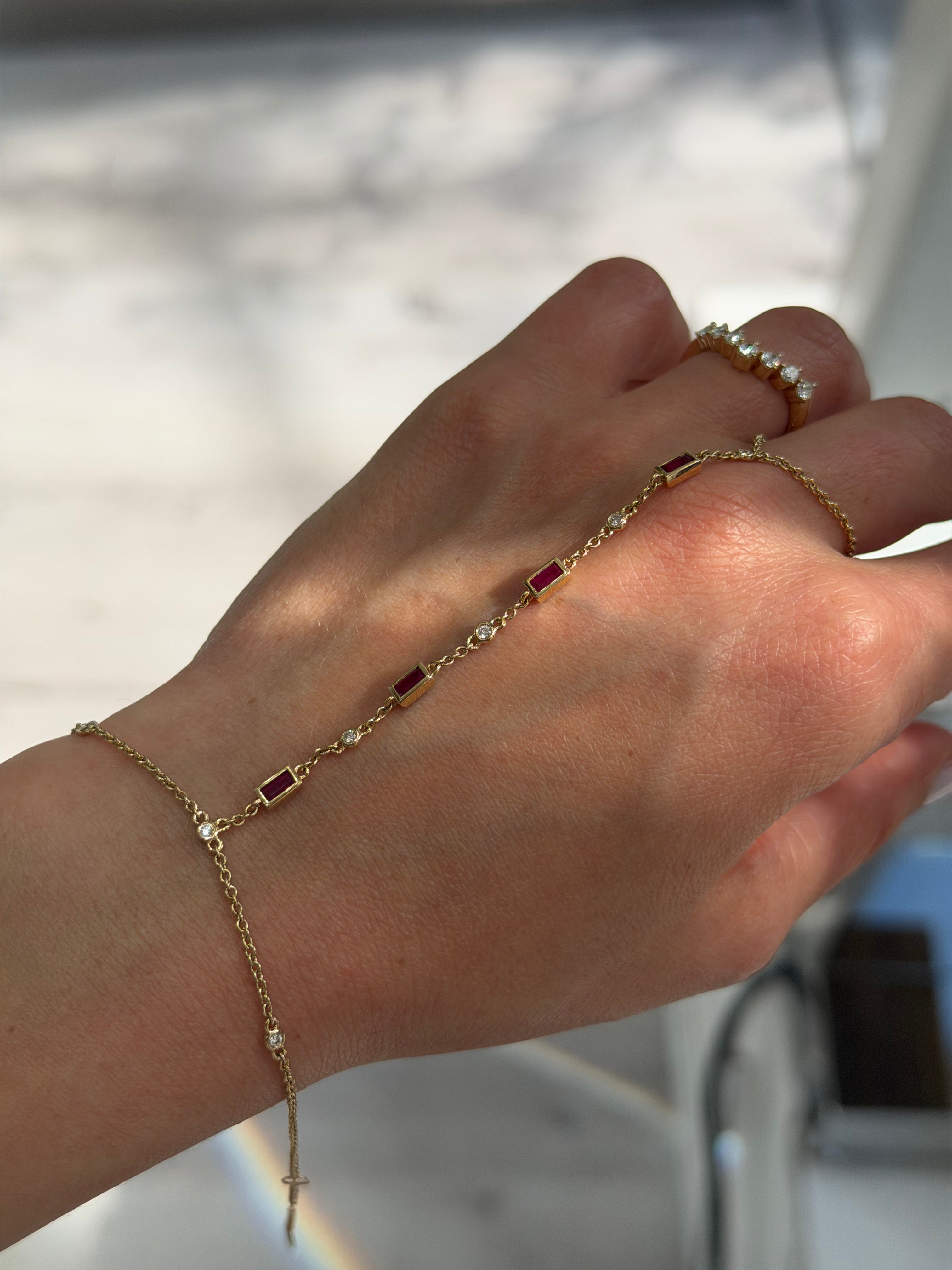Ruby Handchain